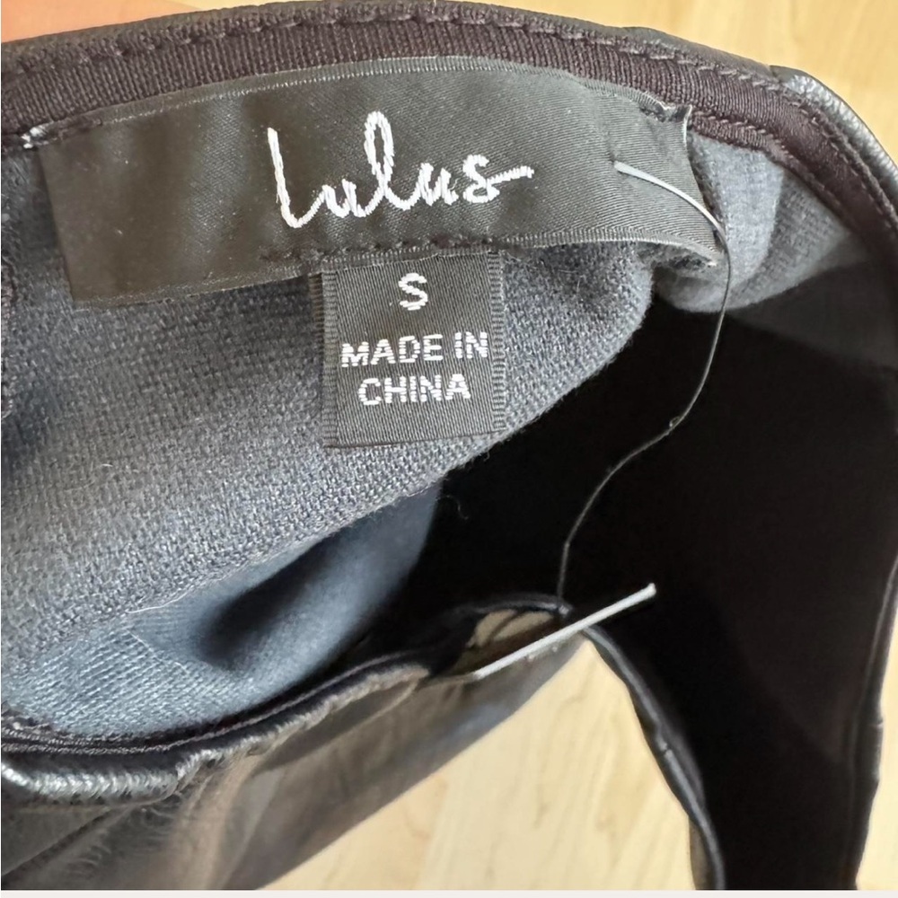 Lulus Vegan Leather Wrap Skort – Size Small – NWT – Black - Picture 5 of 7